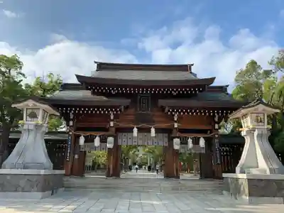 湊川神社の山門・神門
