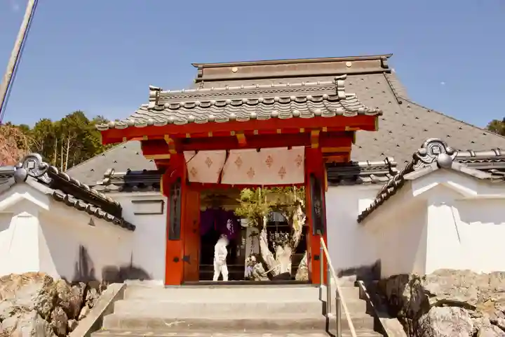 宝泉寺の山門・神門