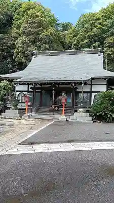 浄流寺の{uncategorized: "未分類", other: "その他", undefined: "問題あり", building: "その他建物", grave: "お墓", sacred_gate: "鳥居", guardian: "狛犬", statue: "像", buddha: "仏像", history: "歴史", nature: "自然", garden: "庭園", animal: "動物", pagoda: "塔", temizu: "手水舎", mountain_gate: "山門・神門", sanctuary: "本殿・本堂", subordinate: "末社・摂社", art: "芸術", scenery: "景色", jizo: "地蔵", ema: "絵馬", goshuin: "御朱印", omikuji: "おみくじ", items: "授与品その他", amulet: "お守り", goshuincho: "御朱印帳", eats: "食事", festival: "お祭り", votive_dance: "神楽", shichigosan: "七五三参", wedding: "結婚式", experience: "体験その他", initially: "初詣", around: "周辺", anti_infection: "感染症対策"}