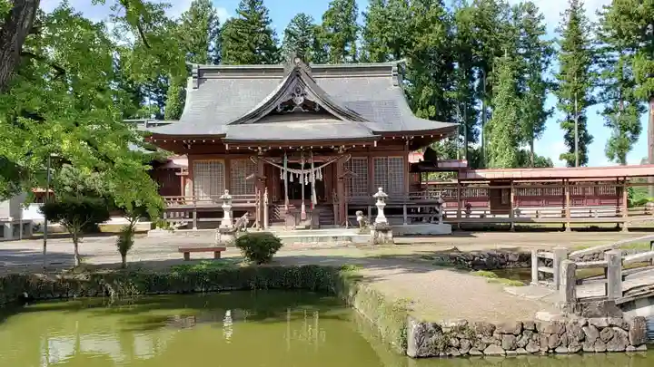熊野神社の本殿・本堂