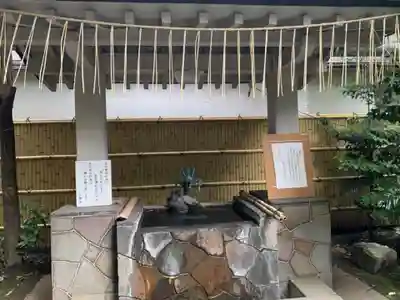 銀杏岡八幡神社の手水舎