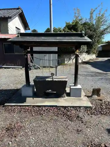 小宅八幡神社の手水舎