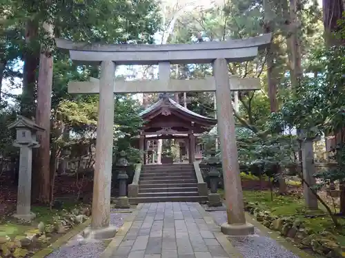 彌彦神社の鳥居