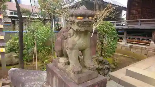 白山神社の狛犬
