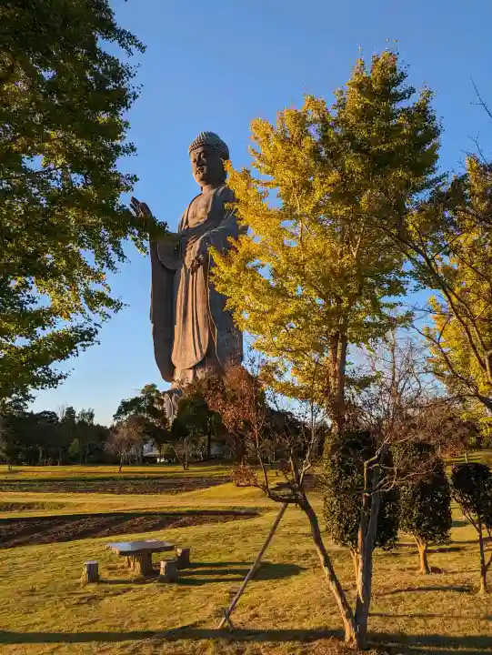 東本願寺本廟 牛久浄苑(牛久大仏)(茨城県)