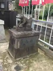 六実稲荷神社の狛犬