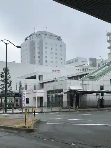 豊烈神社の{uncategorized: "未分類", other: "その他", undefined: "問題あり", building: "その他建物", grave: "お墓", sacred_gate: "鳥居", guardian: "狛犬", statue: "像", buddha: "仏像", history: "歴史", nature: "自然", garden: "庭園", animal: "動物", pagoda: "塔", temizu: "手水舎", mountain_gate: "山門・神門", sanctuary: "本殿・本堂", subordinate: "末社・摂社", art: "芸術", scenery: "景色", jizo: "地蔵", ema: "絵馬", goshuin: "御朱印", omikuji: "おみくじ", items: "授与品その他", amulet: "お守り", goshuincho: "御朱印帳", eats: "食事", festival: "お祭り", votive_dance: "神楽", shichigosan: "七五三参", wedding: "結婚式", experience: "体験その他", initially: "初詣", around: "周辺", anti_infection: "感染症対策"}
