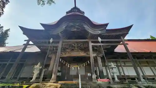 出羽月山湯殿山摂社岩根沢三神社（三山神社）の本殿・本堂