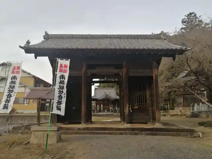 神光寺の山門・神門