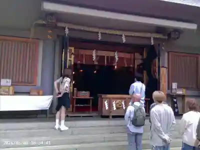 芝大神宮の{uncategorized: "未分類", other: "その他", undefined: "問題あり", building: "その他建物", grave: "お墓", sacred_gate: "鳥居", guardian: "狛犬", statue: "像", buddha: "仏像", history: "歴史", nature: "自然", garden: "庭園", animal: "動物", pagoda: "塔", temizu: "手水舎", mountain_gate: "山門・神門", sanctuary: "本殿・本堂", subordinate: "末社・摂社", art: "芸術", scenery: "景色", jizo: "地蔵", ema: "絵馬", goshuin: "御朱印", omikuji: "おみくじ", items: "授与品その他", amulet: "お守り", goshuincho: "御朱印帳", eats: "食事", festival: "お祭り", votive_dance: "神楽", shichigosan: "七五三参", wedding: "結婚式", experience: "体験その他", initially: "初詣", around: "周辺", anti_infection: "感染症対策"}