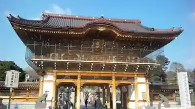 成田山新勝寺の山門・神門