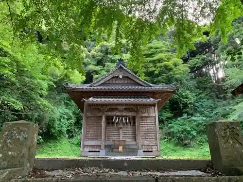 熊野神社の本殿・本堂