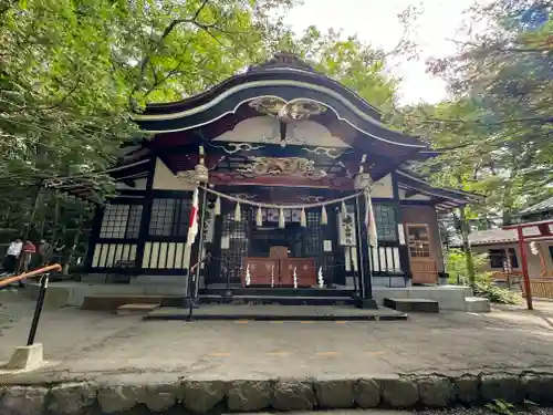 新屋山神社(山梨県)