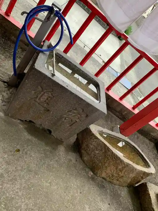 白玉稲荷大明神の手水舎