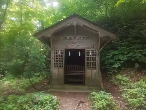 戸隠神社奥社の末社・摂社