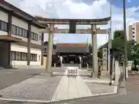 鶴見神社の鳥居
