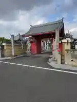 大信寺の山門・神門