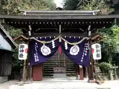 須賀神社の山門