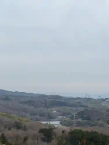野見神社の{uncategorized: "未分類", other: "その他", undefined: "問題あり", building: "その他建物", grave: "お墓", sacred_gate: "鳥居", guardian: "狛犬", statue: "像", buddha: "仏像", history: "歴史", nature: "自然", garden: "庭園", animal: "動物", pagoda: "塔", temizu: "手水舎", mountain_gate: "山門・神門", sanctuary: "本殿・本堂", subordinate: "末社・摂社", art: "芸術", scenery: "景色", jizo: "地蔵", ema: "絵馬", goshuin: "御朱印", omikuji: "おみくじ", items: "授与品その他", amulet: "お守り", goshuincho: "御朱印帳", eats: "食事", festival: "お祭り", votive_dance: "神楽", shichigosan: "七五三参", wedding: "結婚式", experience: "体験その他", initially: "初詣", around: "周辺", anti_infection: "感染症対策"}