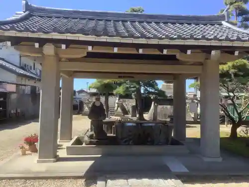 常楽寺の手水舎