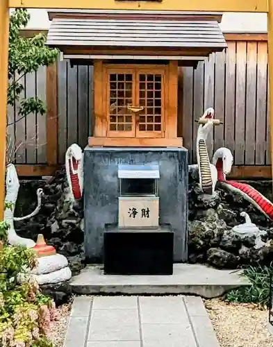 蛇窪神社の末社