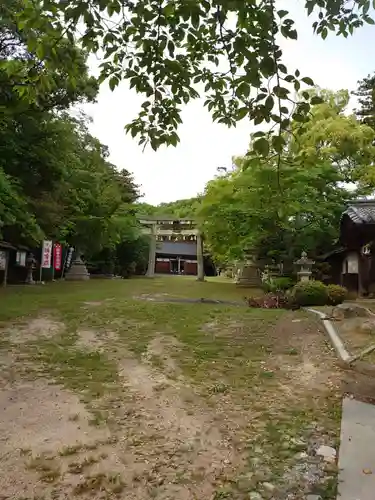 山津照神社の鳥居