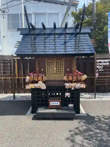 白菊姫大神（釧路八幡宮）の{uncategorized: "未分類", other: "その他", undefined: "問題あり", building: "その他建物", grave: "お墓", sacred_gate: "鳥居", guardian: "狛犬", statue: "像", buddha: "仏像", history: "歴史", nature: "自然", garden: "庭園", animal: "動物", pagoda: "塔", temizu: "手水舎", mountain_gate: "山門・神門", sanctuary: "本殿・本堂", subordinate: "末社・摂社", art: "芸術", scenery: "景色", jizo: "地蔵", ema: "絵馬", goshuin: "御朱印", omikuji: "おみくじ", items: "授与品その他", amulet: "お守り", goshuincho: "御朱印帳", eats: "食事", festival: "お祭り", votive_dance: "神楽", shichigosan: "七五三参", wedding: "結婚式", experience: "体験その他", initially: "初詣", around: "周辺", anti_infection: "感染症対策"}
