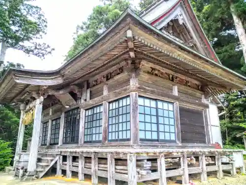 羽黒神社の本殿・本堂