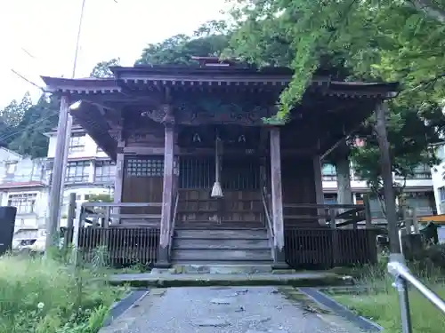 湯前神社の本殿・本堂