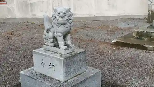 枝幸厳島神社の狛犬