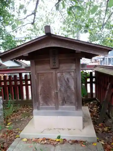 六塚稲荷神社の末社