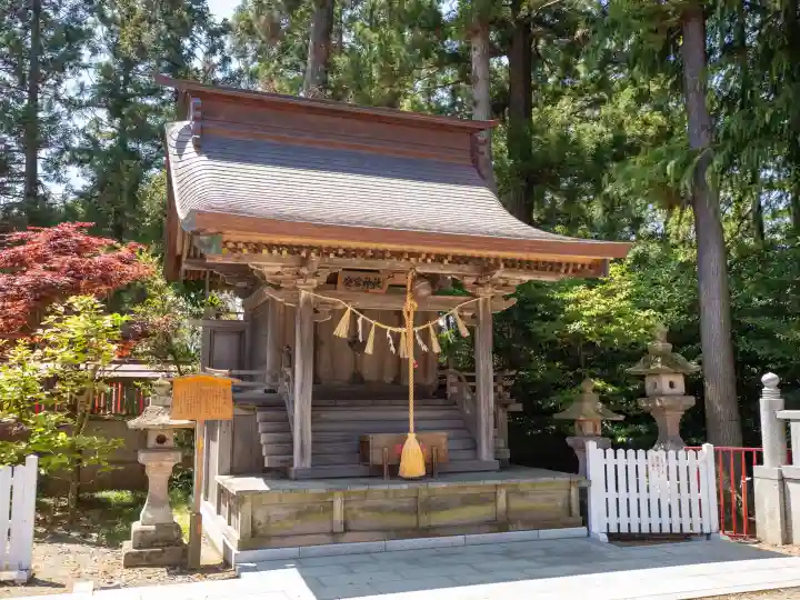 竹駒神社の{uncategorized: "未分類", other: "その他", undefined: "問題あり", building: "その他建物", grave: "お墓", sacred_gate: "鳥居", guardian: "狛犬", statue: "像", buddha: "仏像", history: "歴史", nature: "自然", garden: "庭園", animal: "動物", pagoda: "塔", temizu: "手水舎", mountain_gate: "山門・神門", sanctuary: "本殿・本堂", subordinate: "末社・摂社", art: "芸術", scenery: "景色", jizo: "地蔵", ema: "絵馬", goshuin: "御朱印", omikuji: "おみくじ", items: "授与品その他", amulet: "お守り", goshuincho: "御朱印帳", eats: "食事", festival: "お祭り", votive_dance: "神楽", shichigosan: "七五三参", wedding: "結婚式", experience: "体験その他", initially: "初詣", around: "周辺", anti_infection: "感染症対策"}