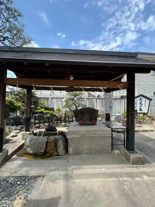 七尾神社の{uncategorized: "未分類", other: "その他", undefined: "問題あり", building: "その他建物", grave: "お墓", sacred_gate: "鳥居", guardian: "狛犬", statue: "像", buddha: "仏像", history: "歴史", nature: "自然", garden: "庭園", animal: "動物", pagoda: "塔", temizu: "手水舎", mountain_gate: "山門・神門", sanctuary: "本殿・本堂", subordinate: "末社・摂社", art: "芸術", scenery: "景色", jizo: "地蔵", ema: "絵馬", goshuin: "御朱印", omikuji: "おみくじ", items: "授与品その他", amulet: "お守り", goshuincho: "御朱印帳", eats: "食事", festival: "お祭り", votive_dance: "神楽", shichigosan: "七五三参", wedding: "結婚式", experience: "体験その他", initially: "初詣", around: "周辺", anti_infection: "感染症対策"}