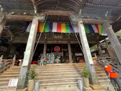金剛宝寺（紀三井寺）の{uncategorized: "未分類", other: "その他", undefined: "問題あり", building: "その他建物", grave: "お墓", sacred_gate: "鳥居", guardian: "狛犬", statue: "像", buddha: "仏像", history: "歴史", nature: "自然", garden: "庭園", animal: "動物", pagoda: "塔", temizu: "手水舎", mountain_gate: "山門・神門", sanctuary: "本殿・本堂", subordinate: "末社・摂社", art: "芸術", scenery: "景色", jizo: "地蔵", ema: "絵馬", goshuin: "御朱印", omikuji: "おみくじ", items: "授与品その他", amulet: "お守り", goshuincho: "御朱印帳", eats: "食事", festival: "お祭り", votive_dance: "神楽", shichigosan: "七五三参", wedding: "結婚式", experience: "体験その他", initially: "初詣", around: "周辺", anti_infection: "感染症対策"}