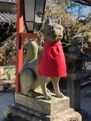 源九郎稲荷神社の狛犬