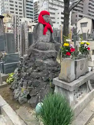 大円寺の{uncategorized: "未分類", other: "その他", undefined: "問題あり", building: "その他建物", grave: "お墓", sacred_gate: "鳥居", guardian: "狛犬", statue: "像", buddha: "仏像", history: "歴史", nature: "自然", garden: "庭園", animal: "動物", pagoda: "塔", temizu: "手水舎", mountain_gate: "山門・神門", sanctuary: "本殿・本堂", subordinate: "末社・摂社", art: "芸術", scenery: "景色", jizo: "地蔵", ema: "絵馬", goshuin: "御朱印", omikuji: "おみくじ", items: "授与品その他", amulet: "お守り", goshuincho: "御朱印帳", eats: "食事", festival: "お祭り", votive_dance: "神楽", shichigosan: "七五三参", wedding: "結婚式", experience: "体験その他", initially: "初詣", around: "周辺", anti_infection: "感染症対策"}