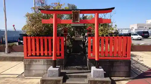 稲荷大明神(モザイクモール港北)の本殿・本堂