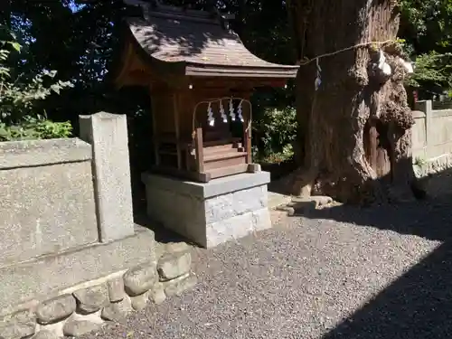 綾延神社の末社・摂社