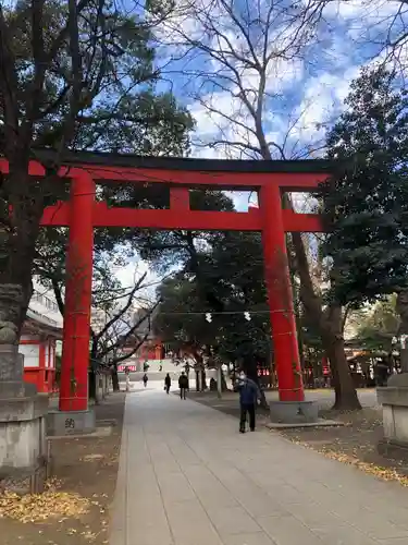 花園神社の鳥居