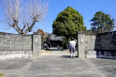 善行寺の山門・神門