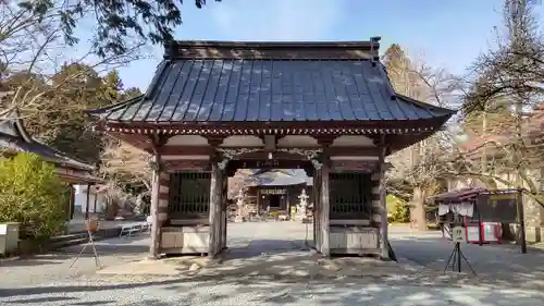 北口本宮冨士浅間神社の山門・神門
