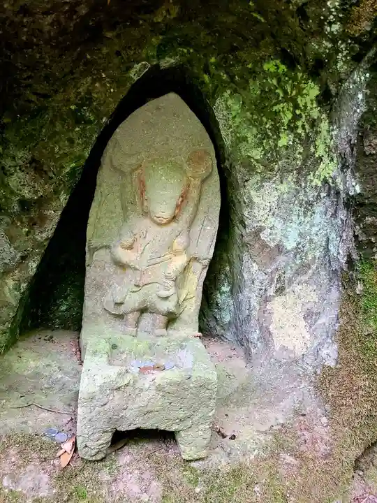 菅尾磨崖仏(大分県)