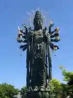 興徳寺の{uncategorized: "未分類", other: "その他", undefined: "問題あり", building: "その他建物", grave: "お墓", sacred_gate: "鳥居", guardian: "狛犬", statue: "像", buddha: "仏像", history: "歴史", nature: "自然", garden: "庭園", animal: "動物", pagoda: "塔", temizu: "手水舎", mountain_gate: "山門・神門", sanctuary: "本殿・本堂", subordinate: "末社・摂社", art: "芸術", scenery: "景色", jizo: "地蔵", ema: "絵馬", goshuin: "御朱印", omikuji: "おみくじ", items: "授与品その他", amulet: "お守り", goshuincho: "御朱印帳", eats: "食事", festival: "お祭り", votive_dance: "神楽", shichigosan: "七五三参", wedding: "結婚式", experience: "体験その他", initially: "初詣", around: "周辺", anti_infection: "感染症対策"}