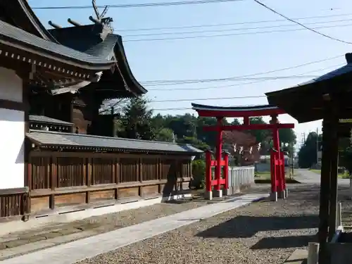 結城諏訪神社の建物その他