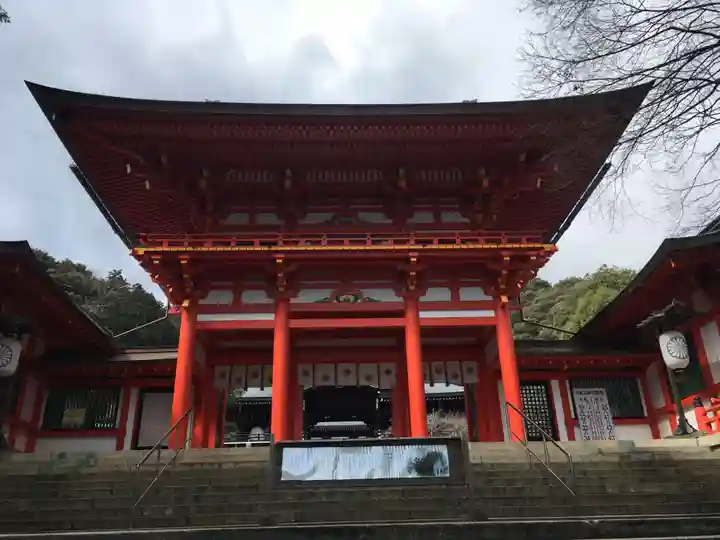 近江神宮の山門・神門