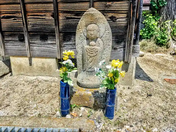 秋葉神社 津島神社の地蔵