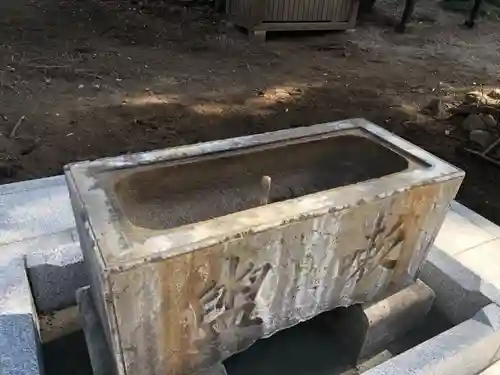 三ケ尻八幡神社の手水舎