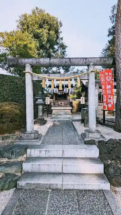 中野沼袋氷川神社の鳥居