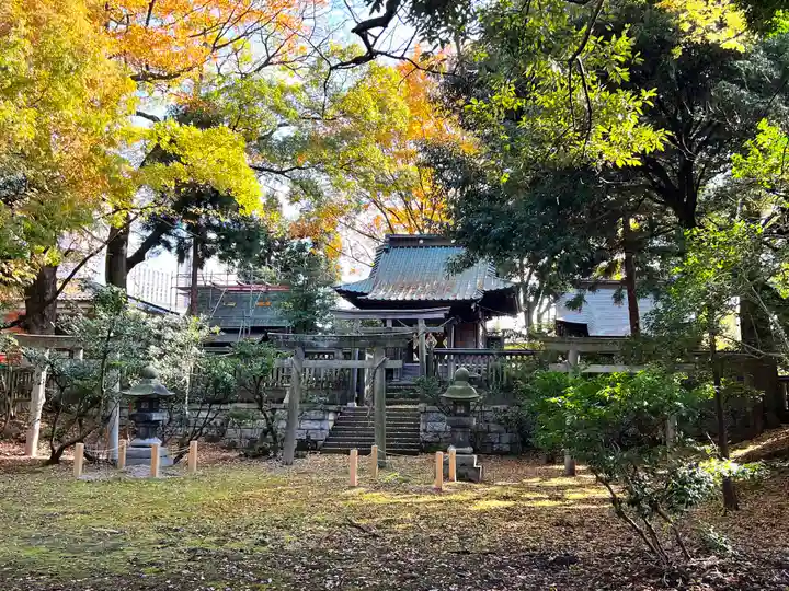 高岡関野神社の末社・摂社