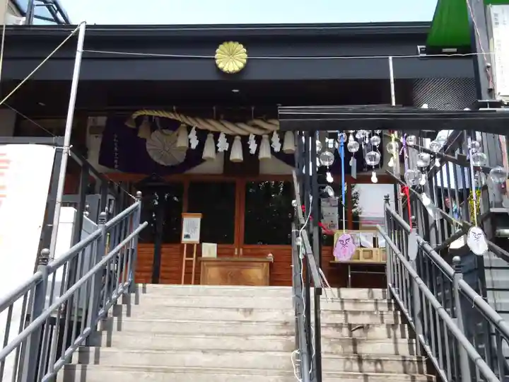 菊名神社の本殿・本堂